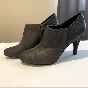 EXPRESS Dark Gray Ankle Booties